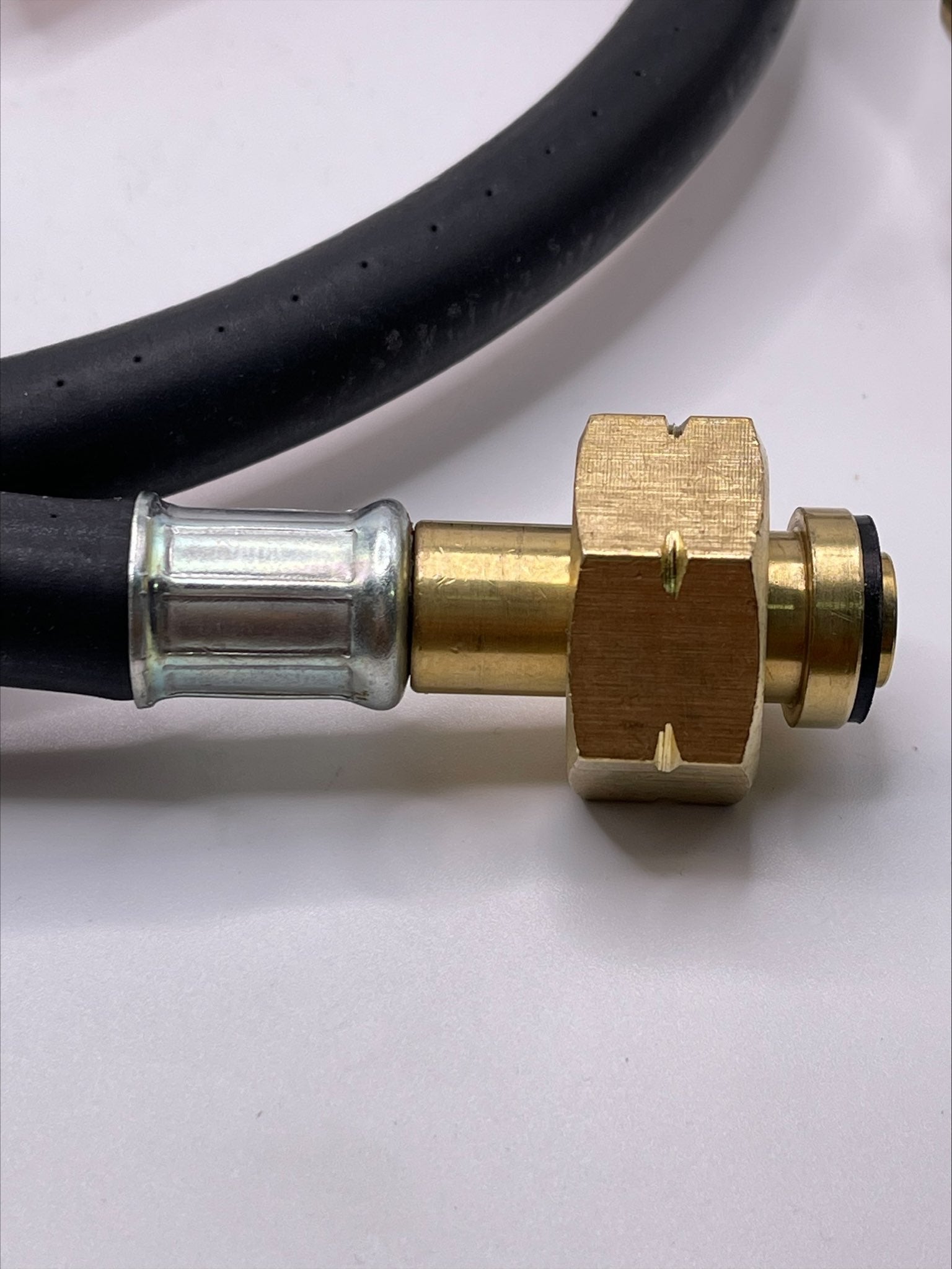 1 meter 40"Pigtail to connect butane, propane 21.8mm gas bottle to motorhome, caravan pressure regulator 21.8 LH x W20RH( 20mm)